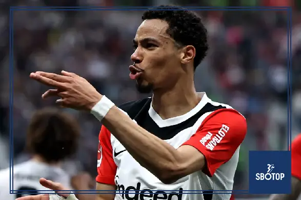 SBOTOP: Chelsea Target €100m Hugo Ekitike as Priority Striker Amid Talks with Frankfurt Star