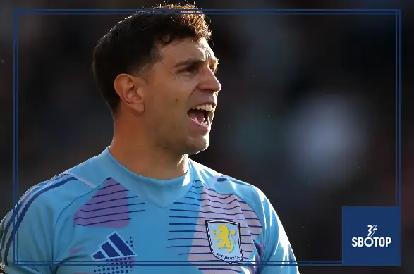 SBOTOP: Emi Martinez Poised for Move to Elite Clubs as World Cup-Winning Keeper Eyes Aston Villa Exit