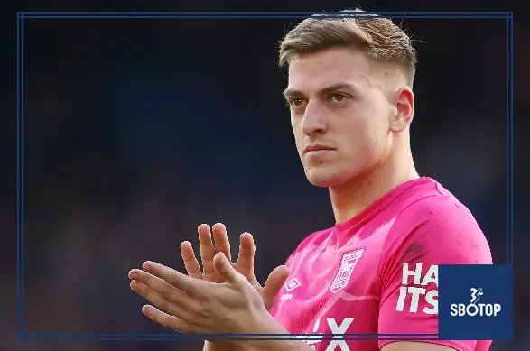 SBOTOP: Manchester United Seal Liam Delap Agreement but Face Tug-of-War with Chelsea for Ipswich's £30m Striking Sensation