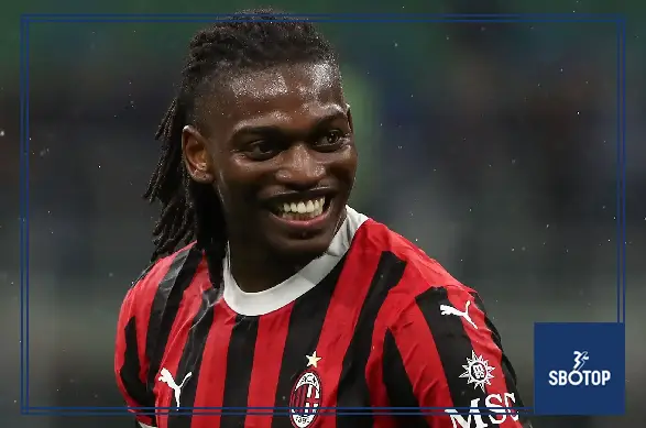 SBOTOP: Rafael Leão Teases AC Milan Stay but Reveals Dream Club Despite Arsenal and Bayern Interest