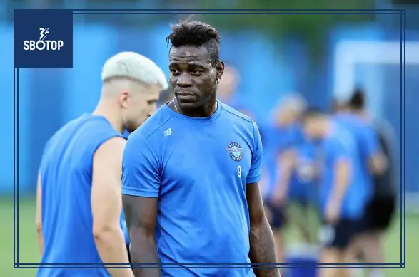 SBOTOP Balotelli Sindir Vieira: “Dia Takut Saya Cetak Gol Makanya Harus Turunkan Saya