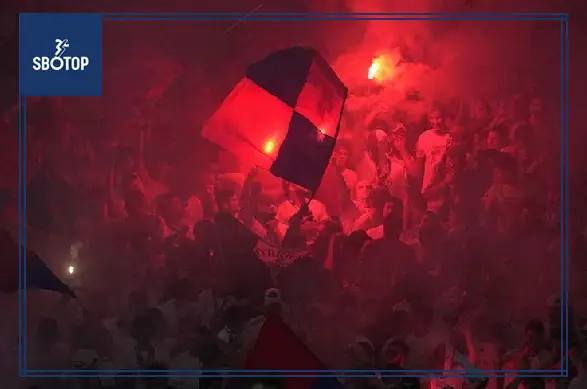 SBOTOP: Lyon thoát án rớt hạng nhờ PSG "ra tay cứu nguy"?