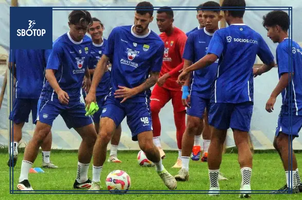 SBOTOP: Persib Gelar Pemusatan Latihan di Thailand, Bojan Hodak Jadwalkan 3 Laga Uji Coba