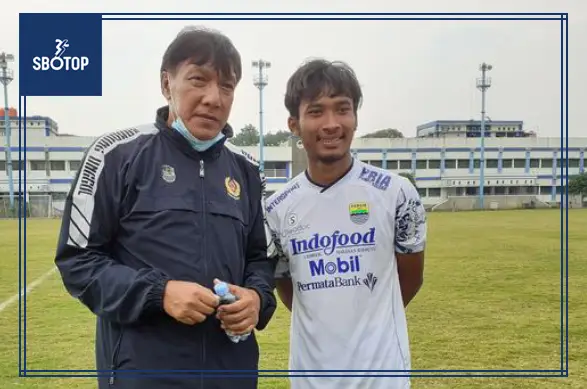 SBOTOP: Robby Darwis Tak Terkejut Persib Jadi Tim Terkuat di Indonesia Saat Ini