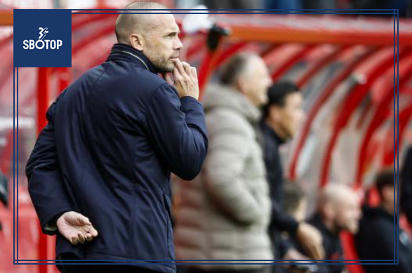 SBOTOP : Media Belanda Ungkap John Heitinga Menolak Tawaran Jadi Pelatih Timnas Indonesia