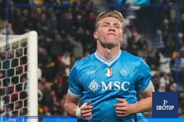 SBOTOP : Rasmus Hojlund Shines at Napoli as Benjamin Šeško Struggles at Manchester United